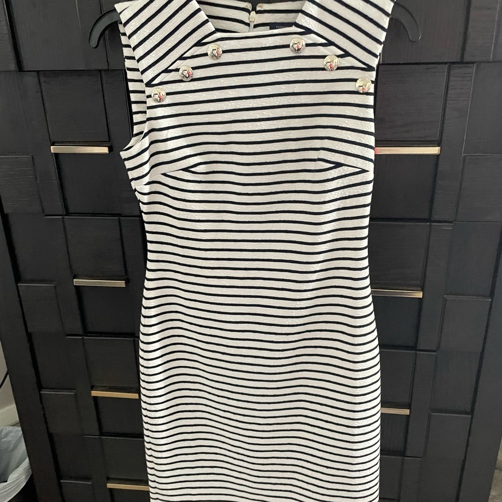 Size 2 Tommy Hilfiger dress